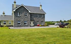 Whitethorn Lodge, Farm B&B, Lackafinna